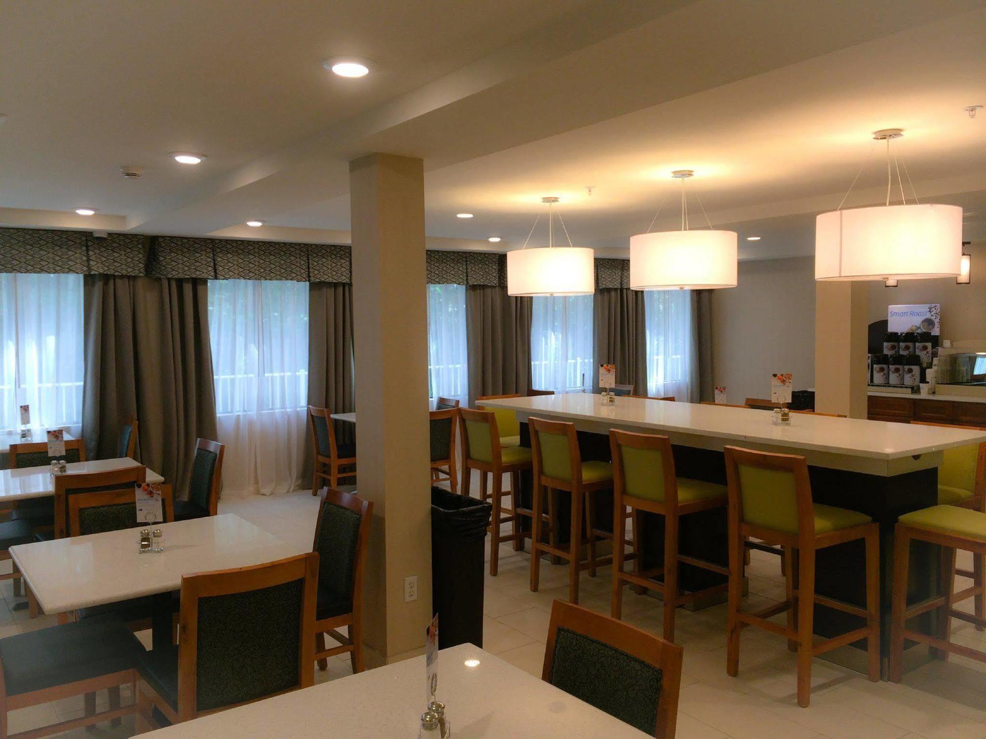 Holiday Inn Express And Suites West Ocean City By Ihg Экстерьер фото